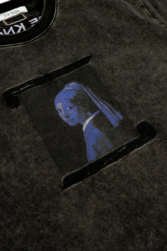 Framed Purple Lady With the Pearls (Washed Black)